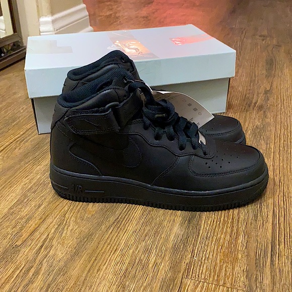 NEW IN BOX Nike Air Force 1 Mid 07 Shoe - Picture 13 of 15
